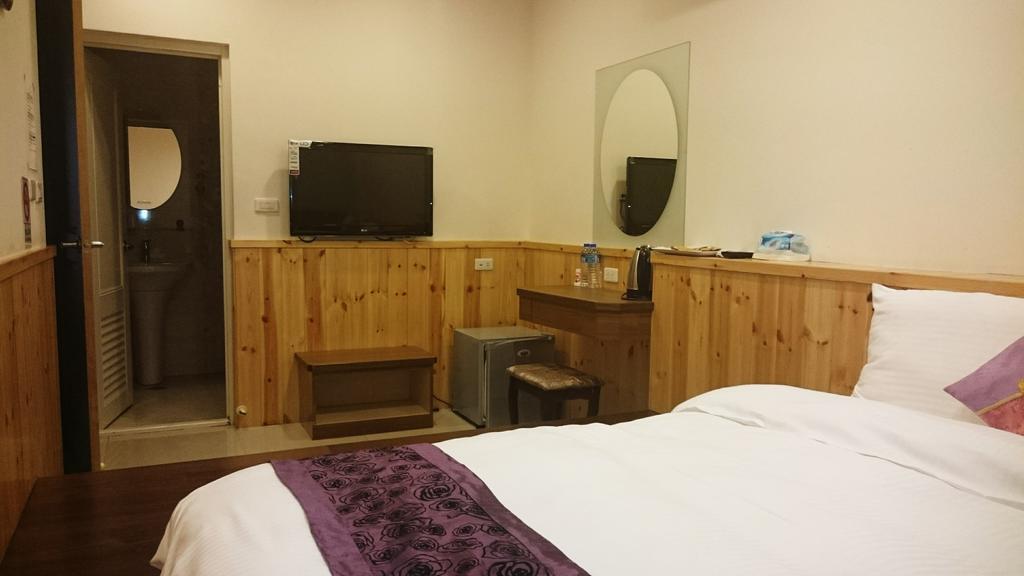 Sun Moon Lake Crystal B&B Nantou Buitenkant foto